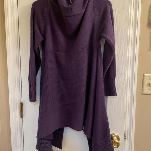 Sweater - Picture 2 of 2